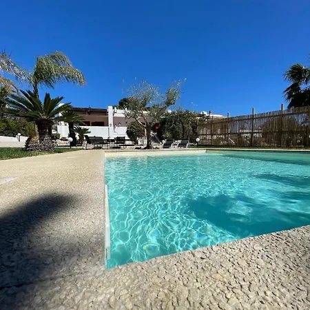 Sara - Con Piscina
