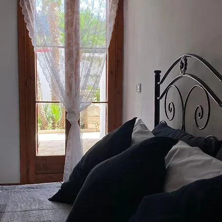 Sara - Con Piscina *