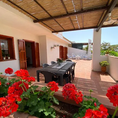 Sara - Con Piscina *