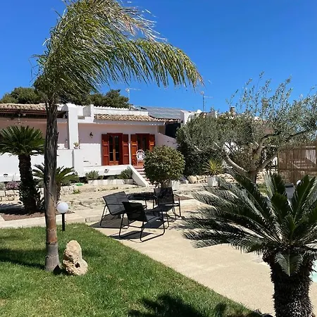 Sara - Con Piscina *